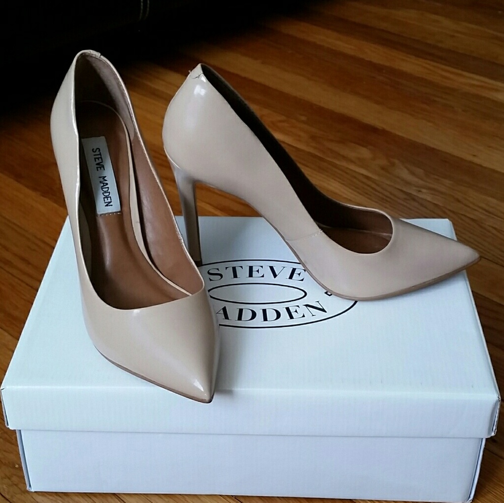 Steve Madden Nude Heels
